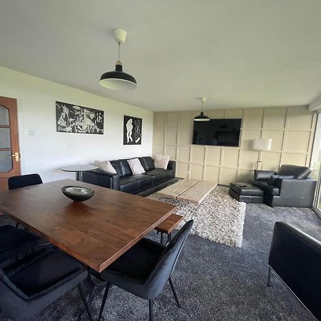 3 Bedroom Apartment With Golf Course View Ньюкасл-апон-Тайн Экстерьер фото