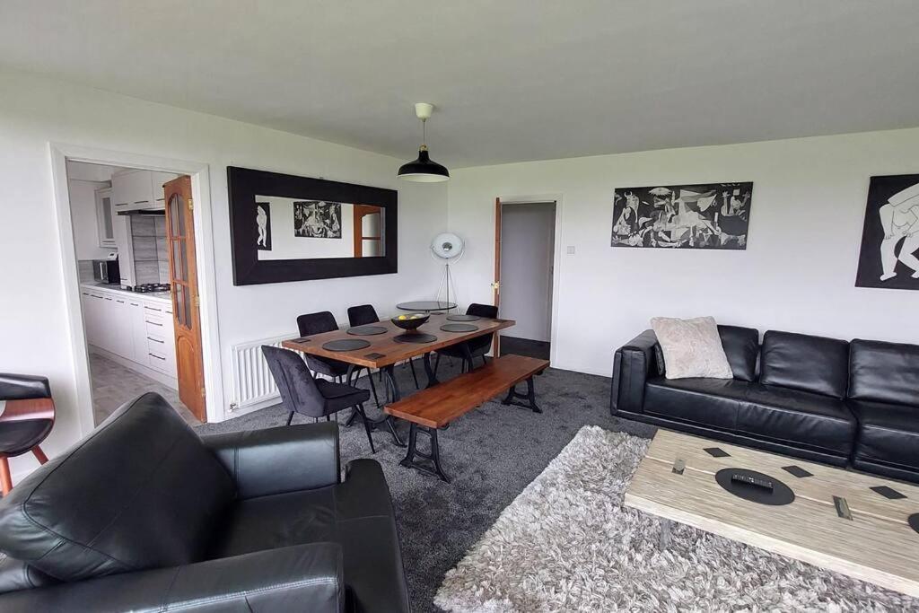 3 Bedroom Apartment With Golf Course View Ньюкасл-апон-Тайн Экстерьер фото